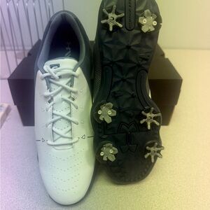 Under Armour Men's White and Gray Athletic Shoes